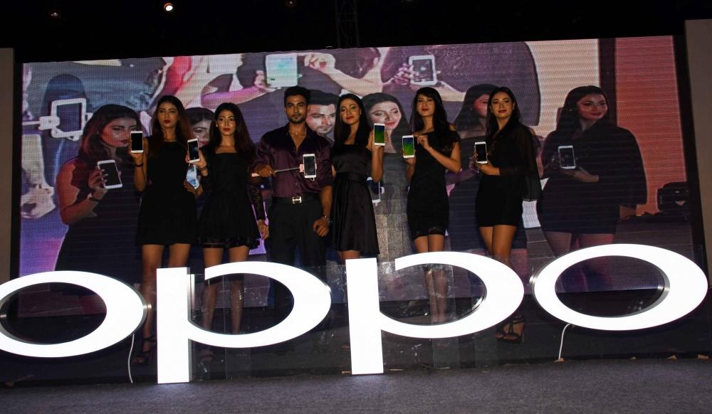 The Weekend Leader - OPPO, Vivo donate to help fight India's O2 shortage